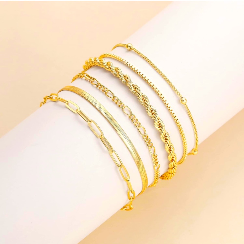 14 Karat Gold Plated Waterproof Women’s Bracelet NWT